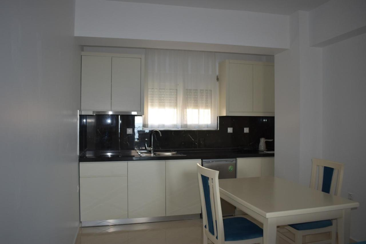 Paradise Apartment ซารานเดอ ภายนอก รูปภาพ